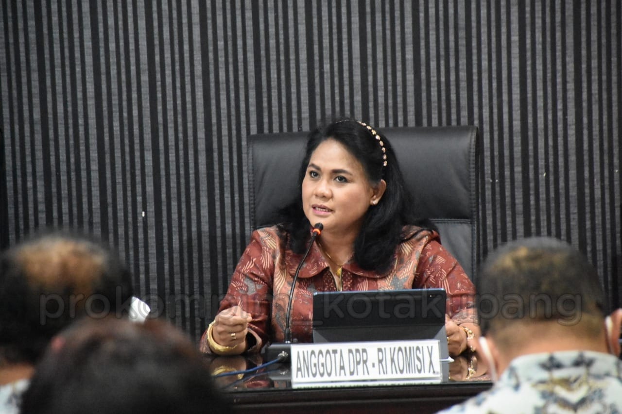 , Anggotan komisi X DPR RI Menerima  Penjabatan  Wali kota Kupang, Mexin TV