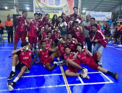 Bunda Julie Bantu Tiket Pesawat Tim Renang Ende, Tim Basket Ende dan Ngada Dapat Bonus Uang Tunai