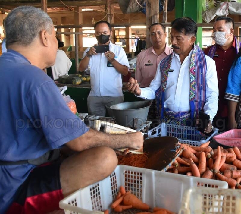 , Jelang Natal Penjabat Wali Kota Kupang Rutin Sidak Pasar, Mexin TV